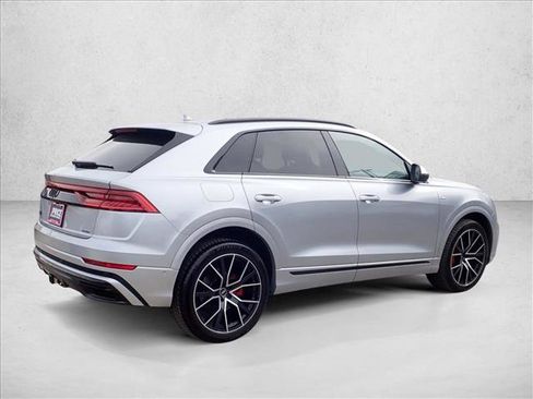 Used 2021 Audi Q8 Premium Plus w/ Premium Plus Package image 4