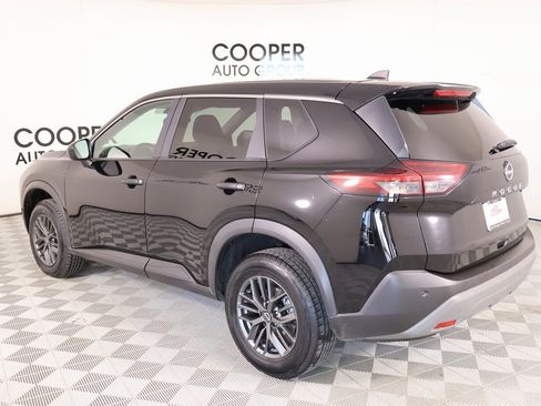 Used 2023 Nissan Rogue S image 21