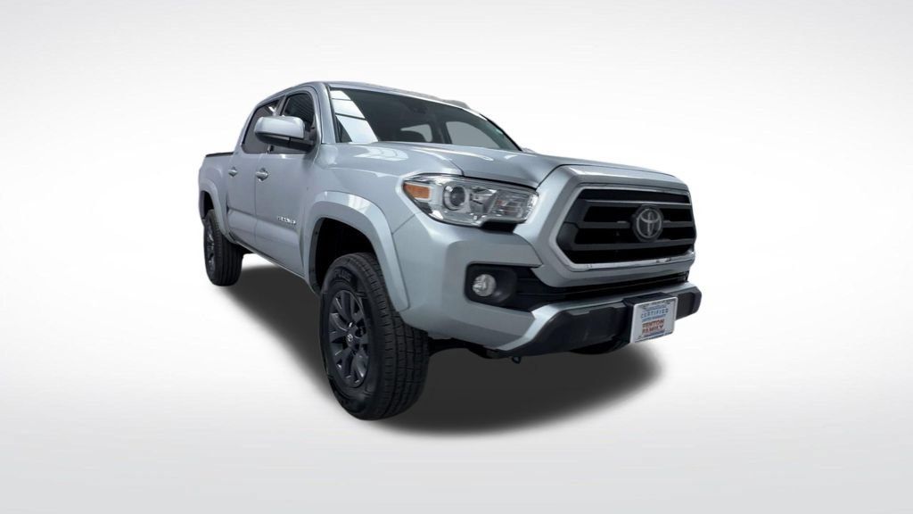 Used 2023 Toyota Tacoma SR5 AWD/4WD image 2