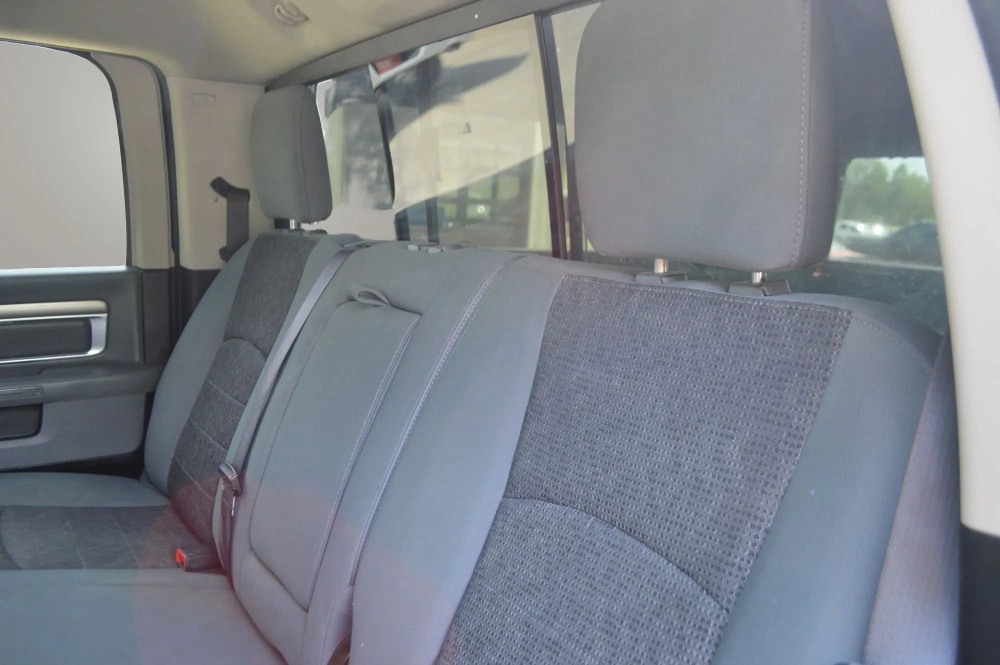 Used 2020 RAM 1500 Classic SLT w/ Luxury Group RWD image 18