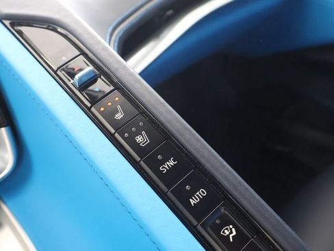 Used 2021 Chevrolet Corvette Stingray Premium Cpe w/ Z51 Performance Package image 39