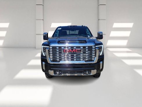 New 2026 GMC Sierra 3500 Denali w/ Denali Reserve Package image 2