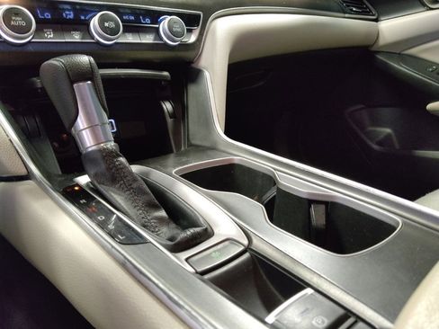 Used 2019 Honda Accord LX image 26