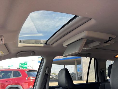Certified 2022 Honda Pilot Elite image 14