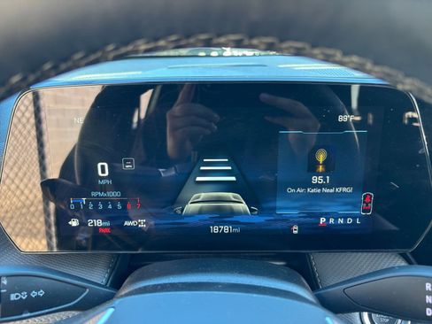 Used 2025 Chevrolet Equinox LT image 40