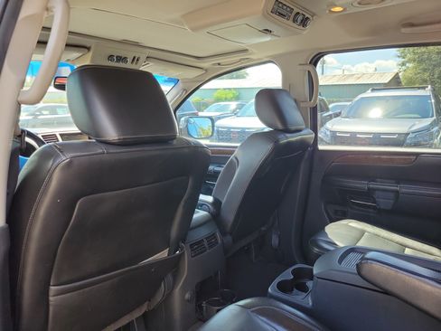Used 2011 Nissan Armada Platinum w/ 2nd Row Captain Seat Pkg RWD image 11