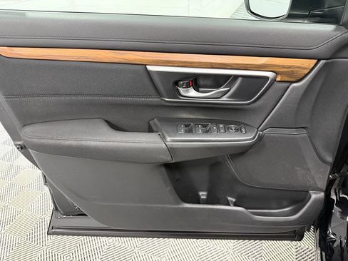 Used 2018 Honda CR-V EX image 9
