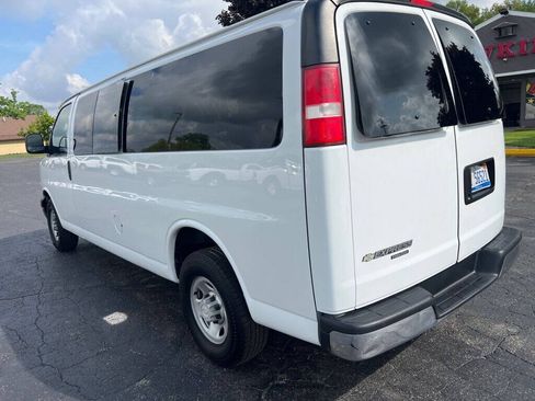 Used 2016 Chevrolet Express 3500 LT w/ LT Preferred Equipment Group RWD image 2