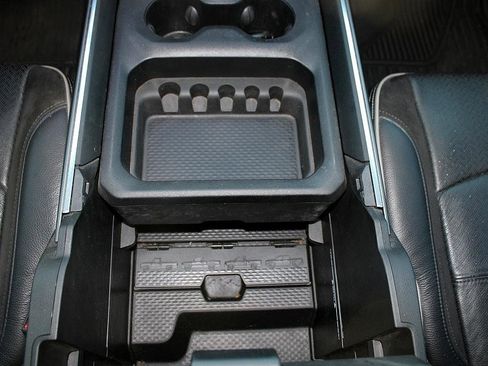 Used 2021 RAM 2500 Laramie w/ Night Edition image 16