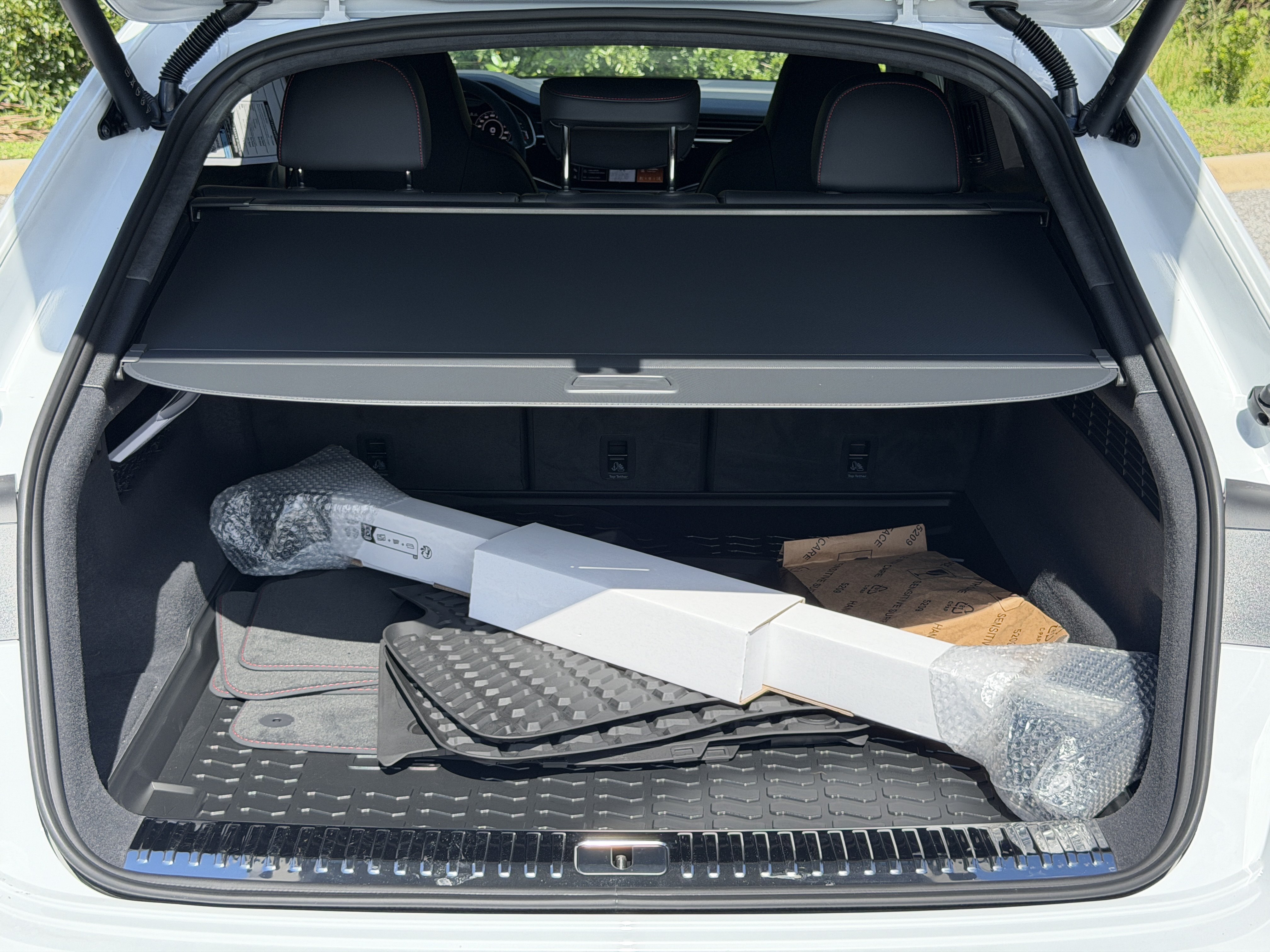 New 2027 Audi RS Q8 performance AWD/4WD image 11