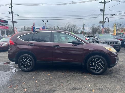 Used 2016 Honda CR-V SE image 5
