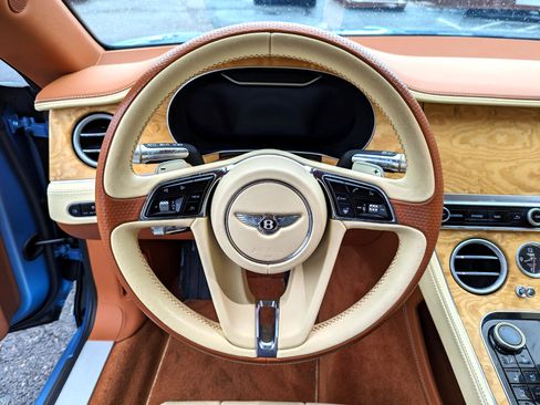 Used 2020 Bentley Continental GT V8 First Edition image 18