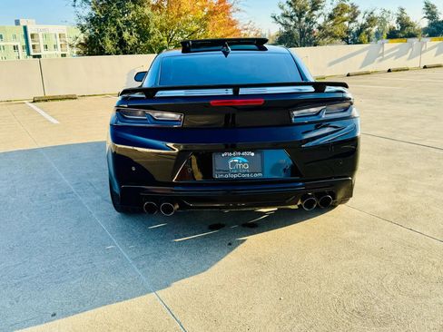 Used 2016 Chevrolet Camaro SS image 17