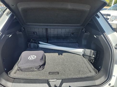 Used 2024 Volkswagen ID.4 S image 12