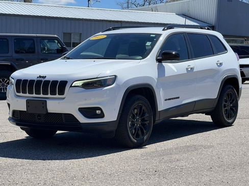 Used 2023 Jeep Cherokee Altitude Lux AWD/4WD image 37