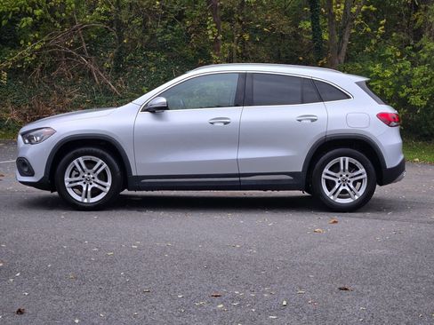 Used 2023 Mercedes-Benz GLA 250 4MATIC image 2