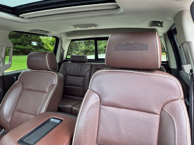 Used 2015 Chevrolet Silverado 1500 High Country AWD/4WD image 16
