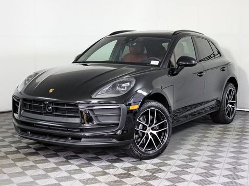 Certified 2025 Porsche Macan image 1