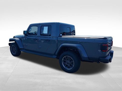 Used 2020 Jeep Gladiator Overland AWD/4WD image 3