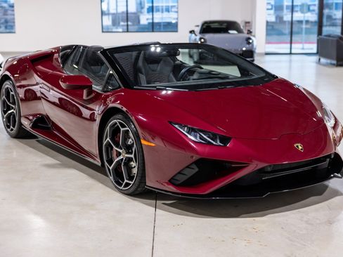 Used 2022 Lamborghini Huracan EVO image 10