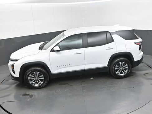 Certified 2026 Chevrolet Equinox LT FWD image 41