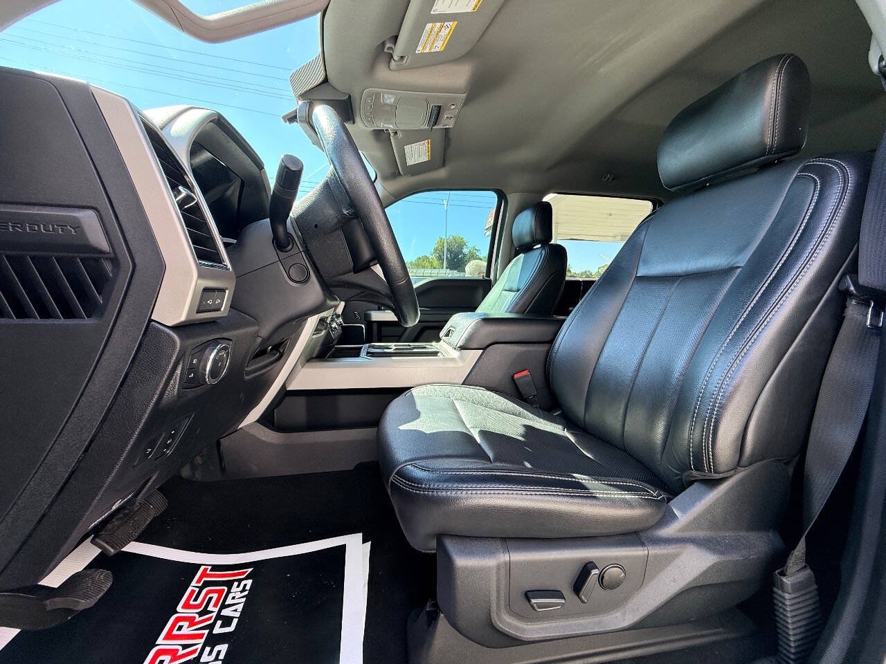 Used 2020 Ford F250 Lariat w/ Lariat Ultimate Package AWD/4WD image 24