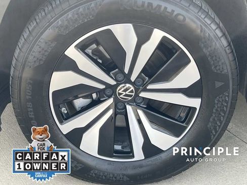 Used 2024 Volkswagen Atlas SE image 9