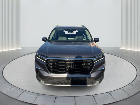 Used 2024 Honda Pilot Elite image 2