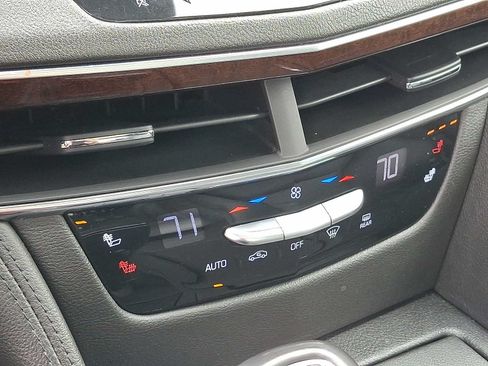 Used 2019 Cadillac CT6 Luxury w/ Driver Awareness Package AWD/4WD image 17