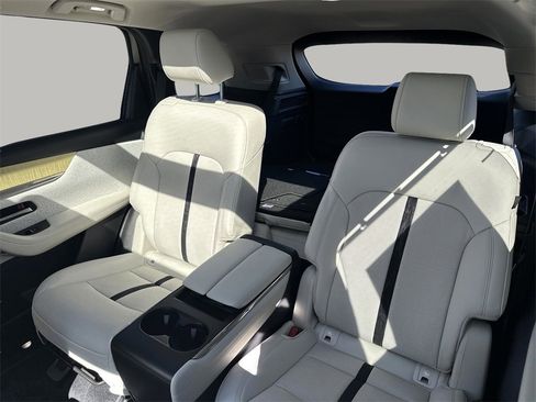 Used 2025 MAZDA CX-90 3.3 Turbo S w/ Premium Plus image 11