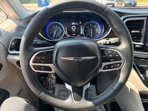 Used 2023 Chrysler Pacifica Limited w/ Uconnect Theater Family Group AWD/4WD image 25