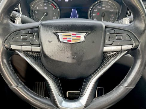 Certified 2023 Cadillac XT6 Sport w/ Technology Package image 10