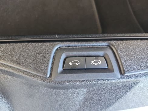 Used 2026 BMW X7 xDrive40i w/ Premium Package AWD/4WD image 37