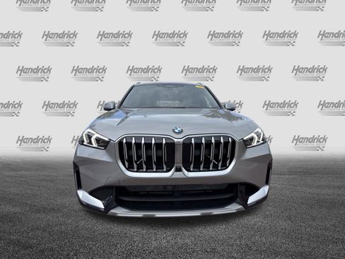 Used 2025 BMW X1 xDrive28i w/ Technology Package AWD/4WD image 3