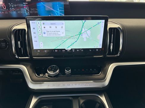 New 2026 Ford Expedition Max Platinum image 38