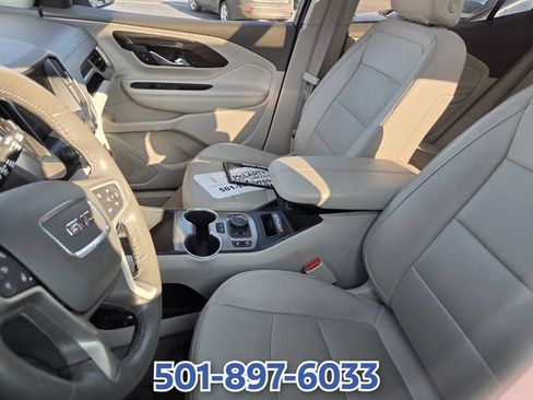 Used 2020 GMC Terrain Denali w/ Denali Premium Package FWD image 6