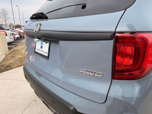Used 2023 Honda Passport EX-L image 39