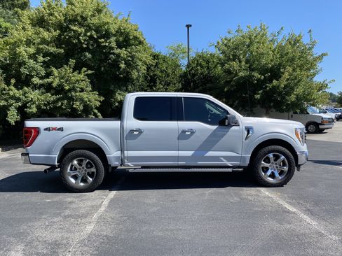 Used 2021 Ford F150 XLT w/ Equipment Group 302A High AWD/4WD image 10