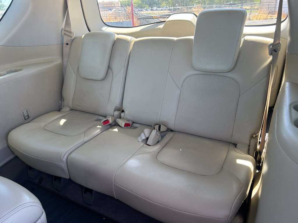Used 2017 INFINITI QX80 4WD w/ Deluxe Technology Package image 35