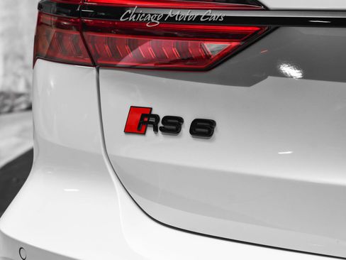 Used 2024 Audi RS 6 performance image 48