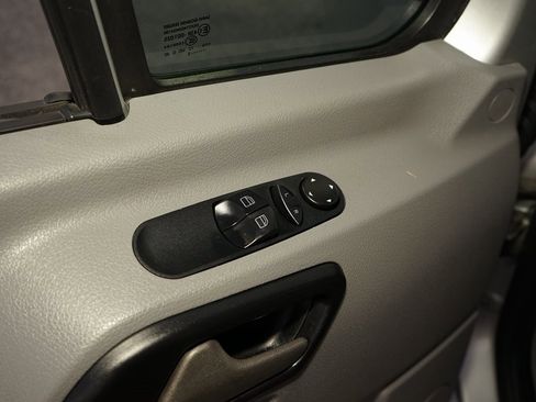 Used 2015 Mercedes-Benz Sprinter 3500 image 21