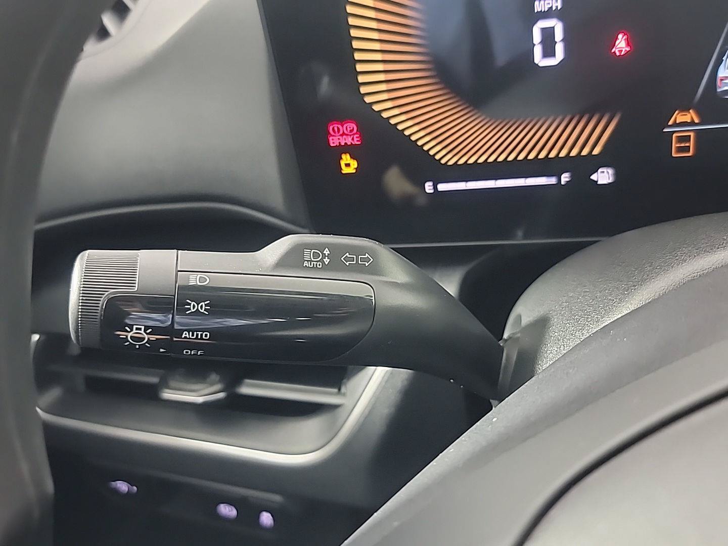 Used 2025 Kia K4 FWD image 28