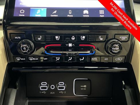 New 2025 Jeep Grand Cherokee Limited w/ Luxury Tech Group II image 7