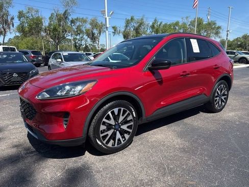 Certified 2020 Ford Escape SE Sport AWD/4WD image 10