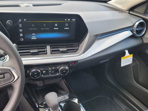 New 2026 Chevrolet Trax LT image 21