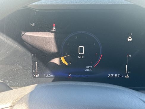 Used 2025 Chevrolet TrailBlazer LT FWD image 26