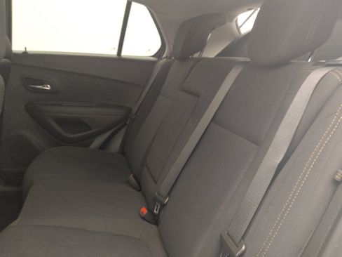 Used 2019 Chevrolet Trax LS w/ Tint and Cruise Package FWD image 18