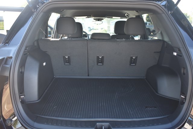 New 2027 Chevrolet Equinox LT w/ Safety and Technology Package FWD image 16