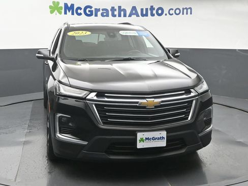 Used 2023 Chevrolet Traverse LT w/ LT Premium Package AWD/4WD image 5