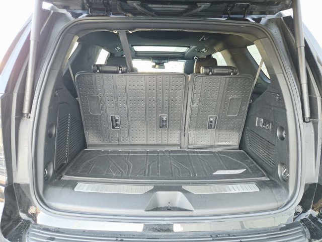 Used 2025 Chevrolet Tahoe RST w/ Comfort Package AWD/4WD image 13